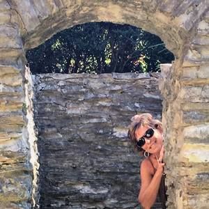 Meet your Posher, Tonya